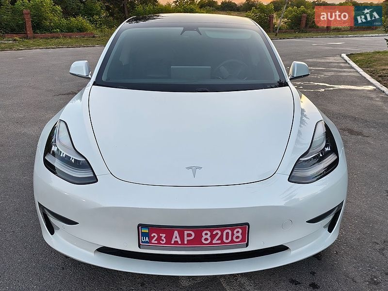 Седан Tesla Model 3 2020 в Киеве фото 2 Седан Tesla Model 3 2020 в Киеве
