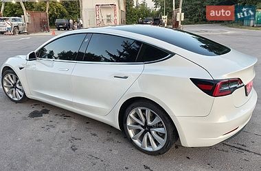 Седан Tesla Model 3 2020 в Житомире