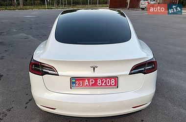Седан Tesla Model 3 2020 в Житомире