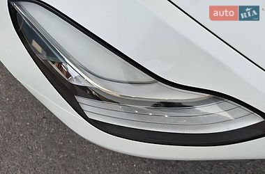 Седан Tesla Model 3 2020 в Житомире