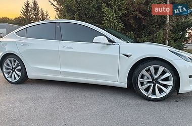 Седан Tesla Model 3 2020 в Житомире