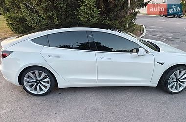 Седан Tesla Model 3 2020 в Житомире