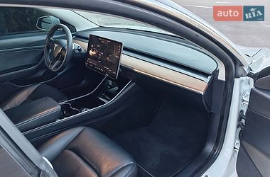 Седан Tesla Model 3 2020 в Киеве фото 14 Седан Tesla Model 3 2020 в Киеве