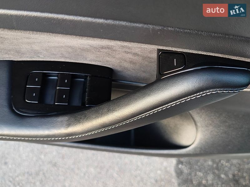 Седан Tesla Model 3 2020 в Киеве фото 28 Седан Tesla Model 3 2020 в Киеве