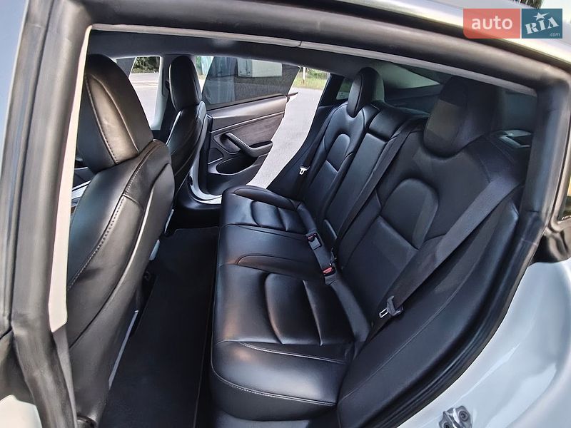 Седан Tesla Model 3 2020 в Киеве фото 41 Седан Tesla Model 3 2020 в Киеве