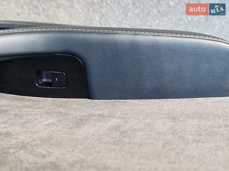 Седан Tesla Model 3 2020 в Житомире