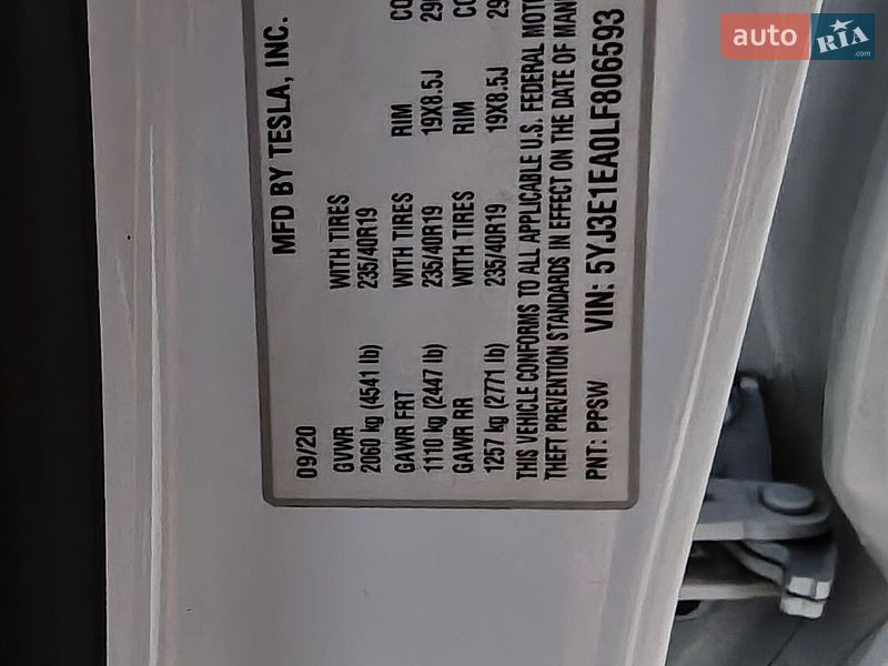 Седан Tesla Model 3 2020 в Житомире