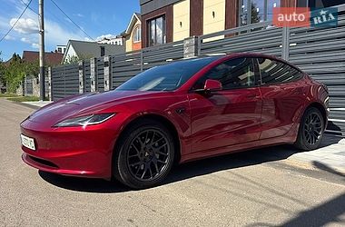 Седан Tesla Model 3 2024 в Петропавловской Борщаговке