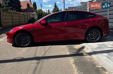 Седан Tesla Model 3 2024 в Петропавловской Борщаговке