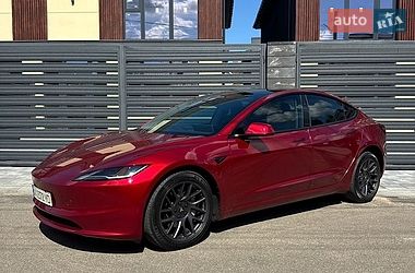 Седан Tesla Model 3 2024 в Петропавловской Борщаговке