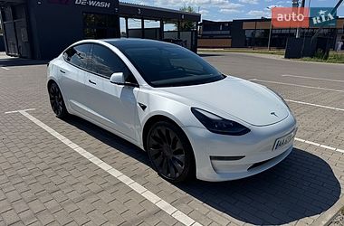 Седан Tesla Model 3 2023 в Киеве