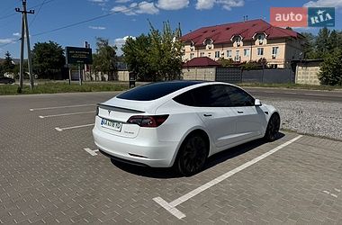 Седан Tesla Model 3 2023 в Киеве