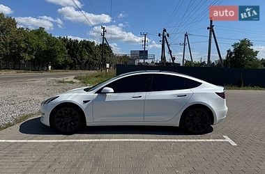 Седан Tesla Model 3 2023 в Киеве