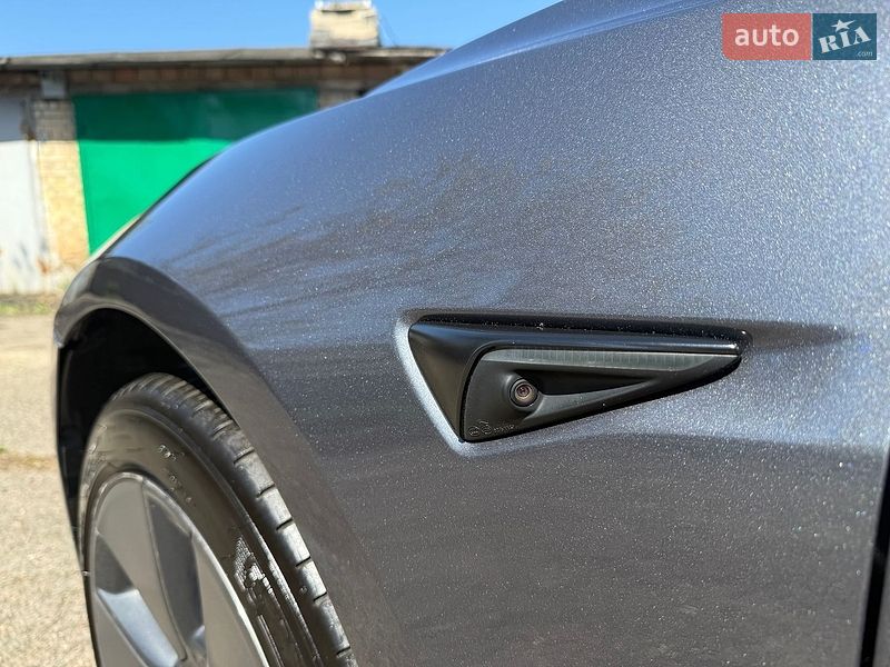 Седан Tesla Model 3 2022 в Києві