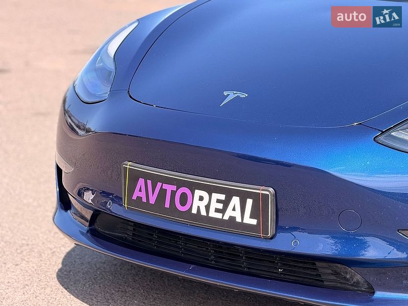 Седан Tesla Model 3 2022 в Кривом Роге