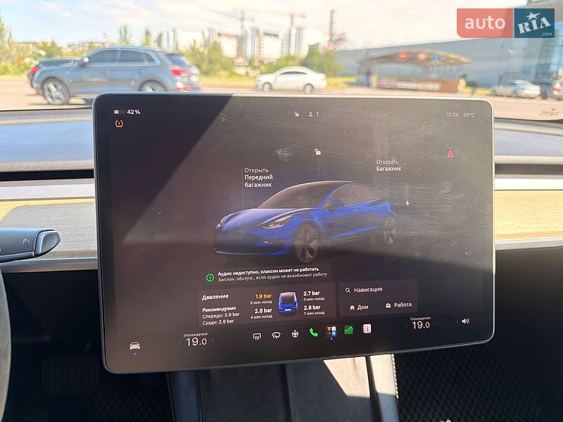 Седан Tesla Model 3 2022 в Кривом Роге