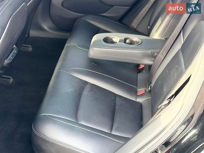 Седан Tesla Model 3 2018 в Киеве фото 3 Седан Tesla Model 3 2018 в Киеве