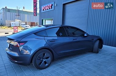 Седан Tesla Model 3 2023 в Черкасах
