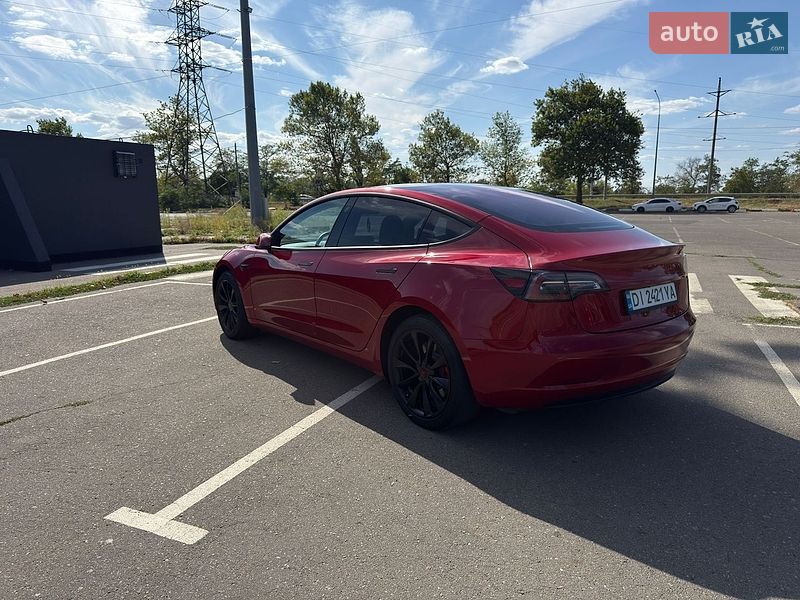 Седан Tesla Model 3 2018 в Миколаєві