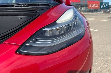 Седан Tesla Model 3 2018 в Миколаєві
