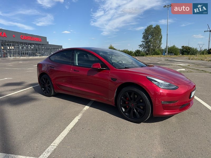 Седан Tesla Model 3 2018 в Миколаєві