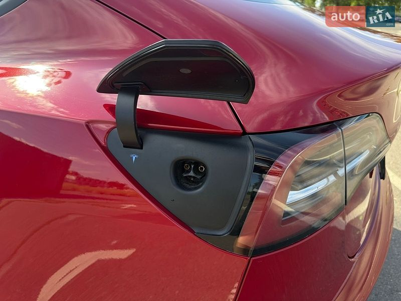 Седан Tesla Model 3 2018 в Миколаєві