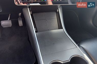 Седан Tesla Model 3 2018 в Миколаєві