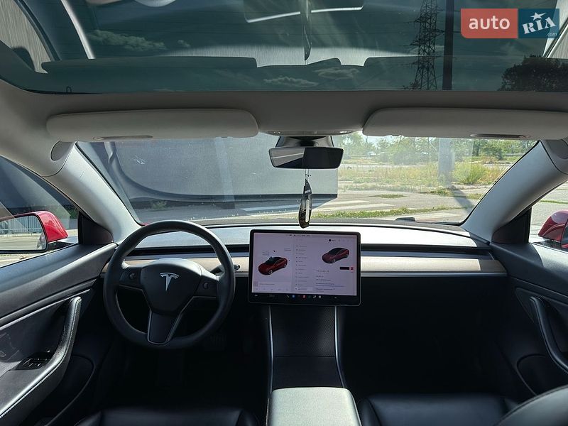 Седан Tesla Model 3 2018 в Миколаєві