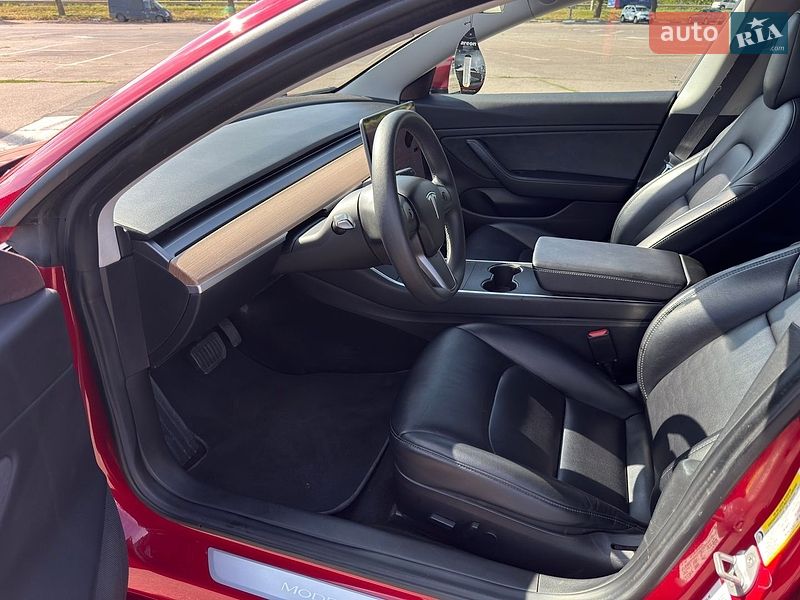 Седан Tesla Model 3 2018 в Миколаєві