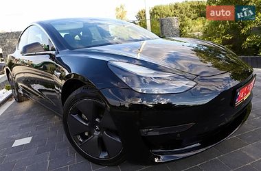 Седан Tesla Model 3 2018 в Дрогобыче