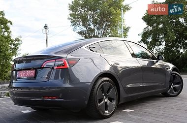 Седан Tesla Model 3 2018 в Дрогобыче