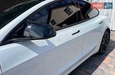 Седан Tesla Model 3 2018 в Киеве