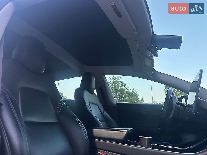 Седан Tesla Model 3 2018 в Виннице фото 23 Седан Tesla Model 3 2018 в Виннице