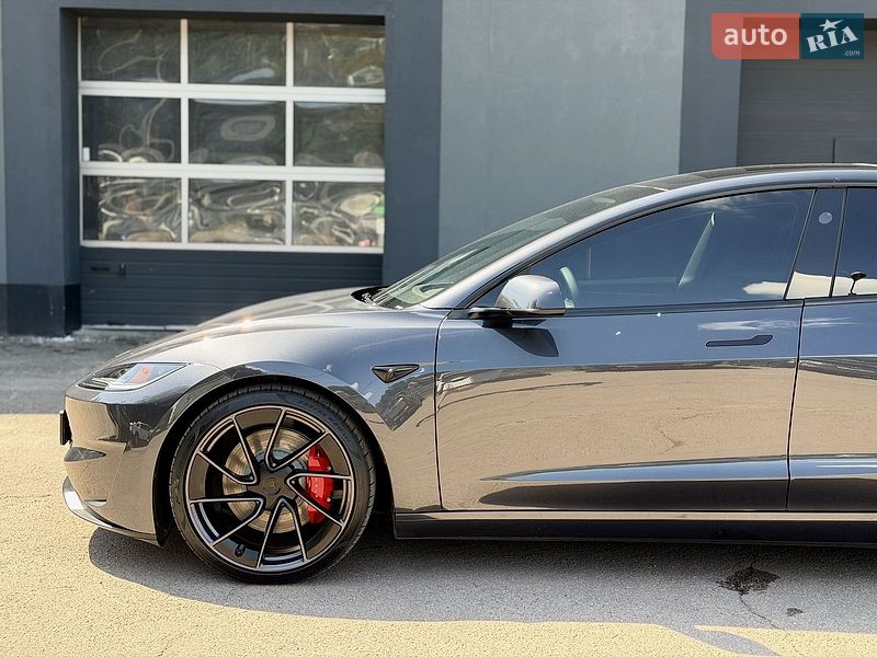 Седан Tesla Model 3 2024 в Киеве фото 5 Седан Tesla Model 3 2024 в Киеве