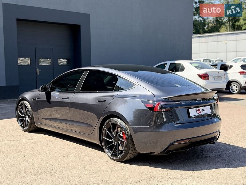Седан Tesla Model 3 2024 в Киеве фото 8 Седан Tesla Model 3 2024 в Киеве