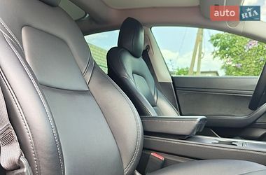 Седан Tesla Model 3 2020 в Миколаєві