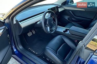 Седан Tesla Model 3 2022 в Ратным