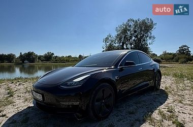 Седан Tesla Model 3 2020 в Кам'янці-Бузькій