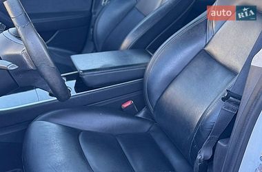 Седан Tesla Model 3 2019 в Луцьку