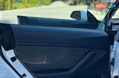 Седан Tesla Model 3 2019 в Луцьку