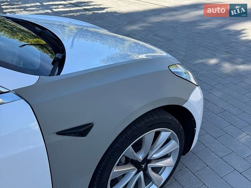 Седан Tesla Model 3 2019 в Луцьку
