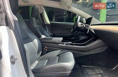 Седан Tesla Model 3 2018 в Києві
