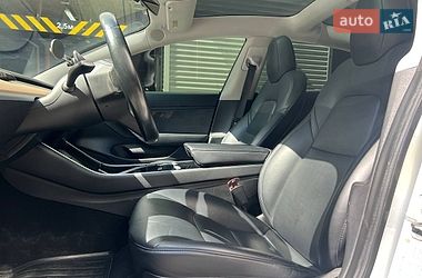 Седан Tesla Model 3 2018 в Києві