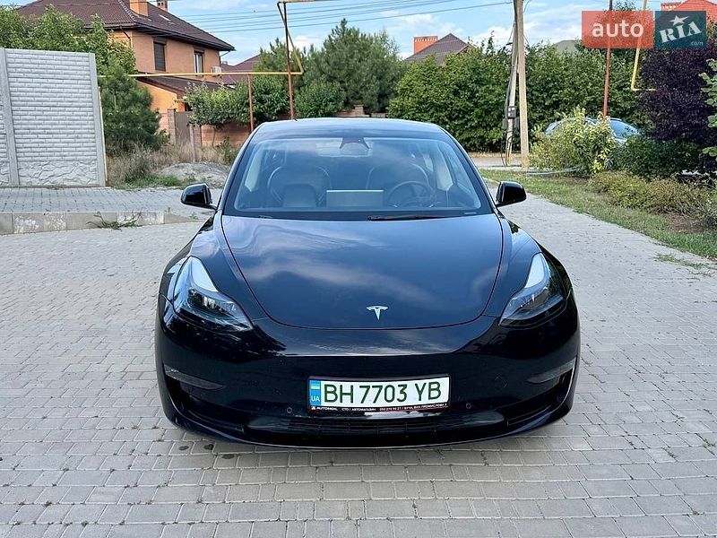 Седан Tesla Model 3 2022 в Одессе