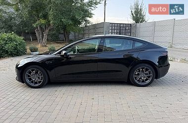 Седан Tesla Model 3 2022 в Одессе