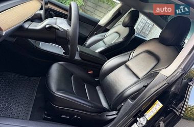 Седан Tesla Model 3 2022 в Одессе
