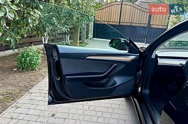 Седан Tesla Model 3 2022 в Одессе