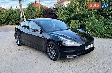 Седан Tesla Model 3 2022 в Одессе