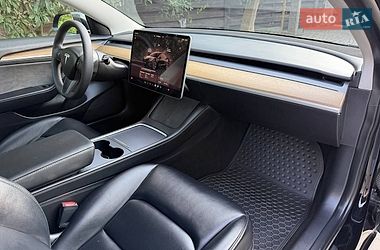 Седан Tesla Model 3 2022 в Одессе