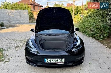 Седан Tesla Model 3 2022 в Одессе